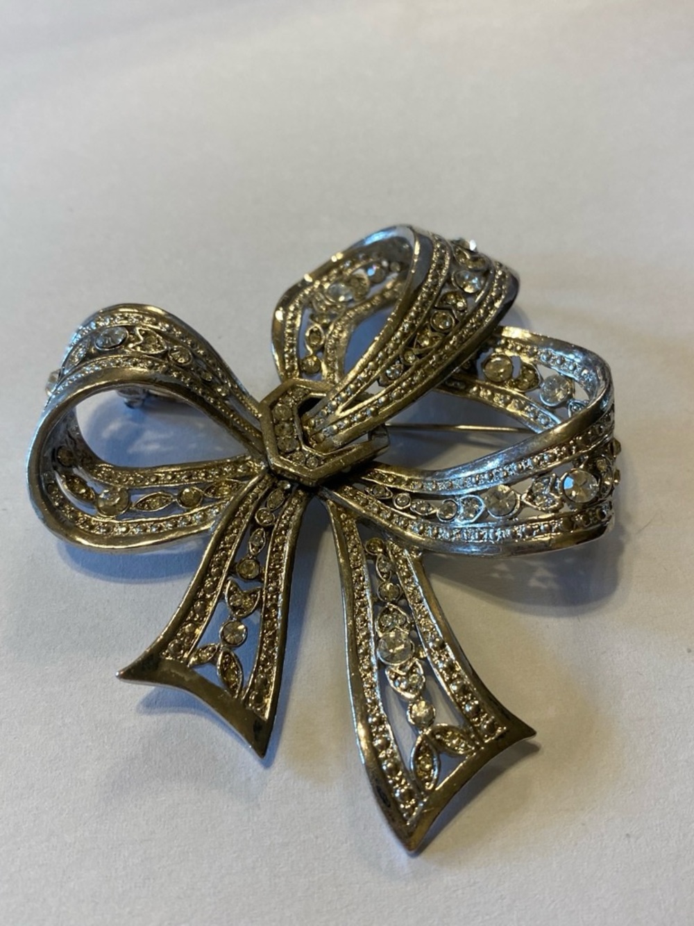 Vintage-Inspired large Silver Bow Brooch with Clear Crystals - Women Jewelry